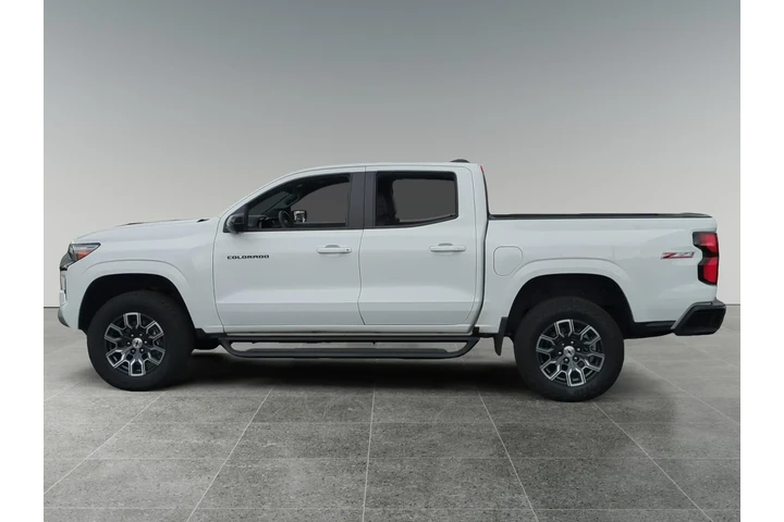 $36700 : Chevrolet Colorado 2023 4x4 image 2