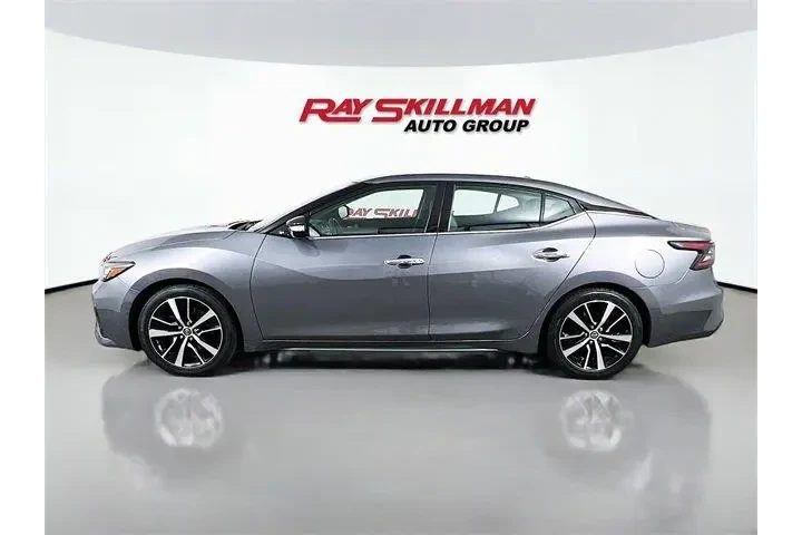 $23975 : Nissan Maxima 2023 3.5 SV 4d image 4