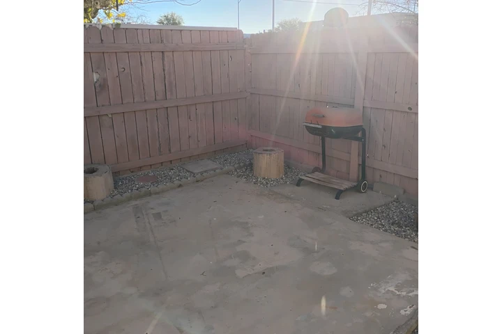 $650 : Renta image 1