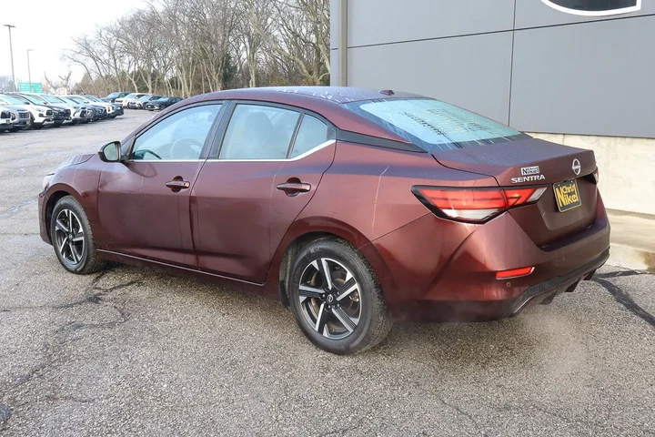 $16488 : 2024 Sentra SV CVT image 6
