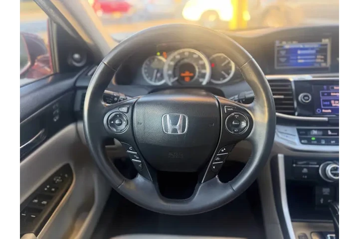 2014 Accord Touring image 10