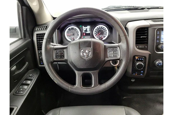 $30998 : Ram 1500 Classic 2023 4x4 Tr image 10