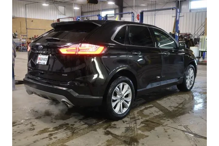 $28677 : Ford Edge 2024 AWD Titanium image 8