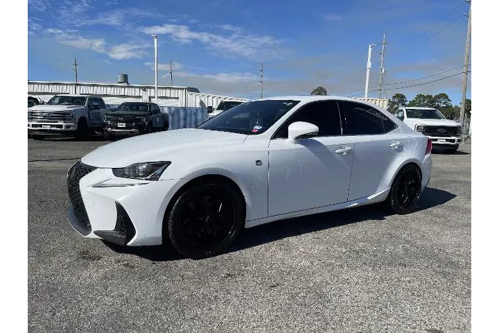 $17988 : Lexus IS 200t 2017 4dr Sedan image 4