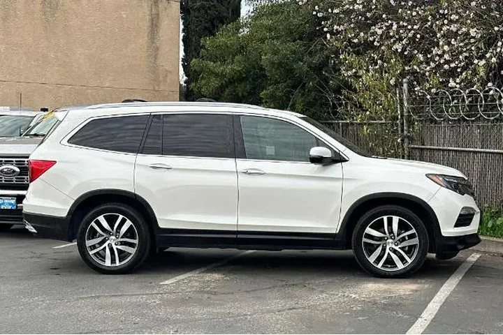 $22313 : Honda Pilot 2016 AWD Elite 4 image 7