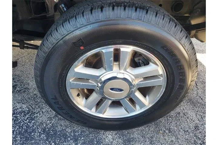$3590 : Ford F-150 2005 4dr SuperCre image 7