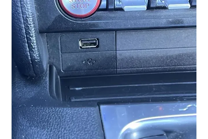 $25950 : Ford Mustang 2023 EcoBoost P image 7