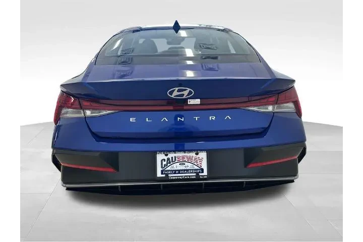 $19986 : Hyundai ELANTRA 2024 SEL 4dr image 6