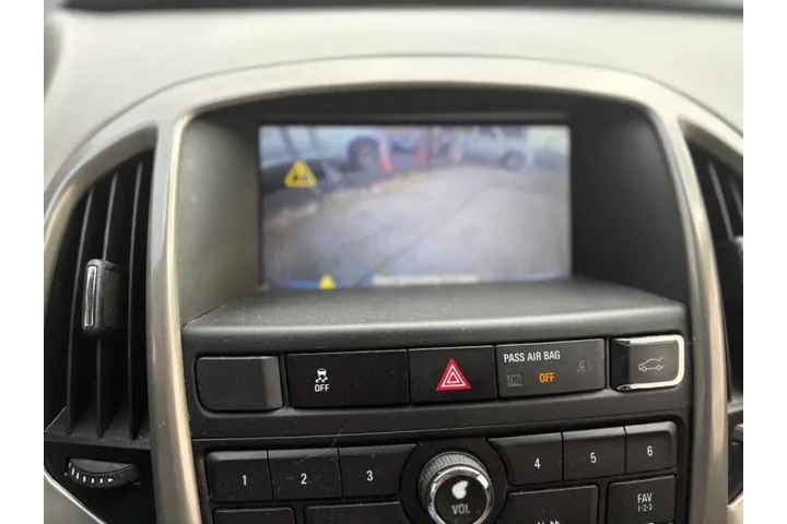 $7495 : 2013 Verano Convenience Group image 9