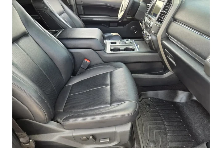 $31499 : Ford Expedition 2021 4x2 XLT image 10