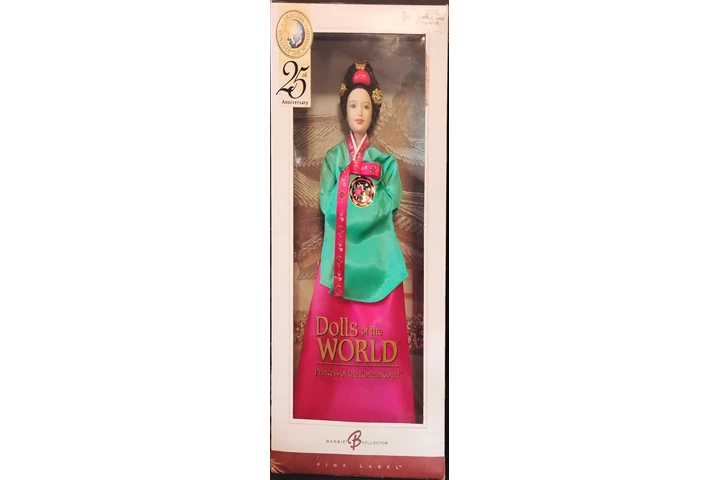 $100 : Barbies image 2