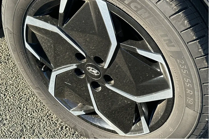 $25990 : Hyundai IONIQ 5 2024 SEL 4dr image 4