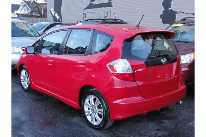 $7450 : 2011 Fit Sport image 9