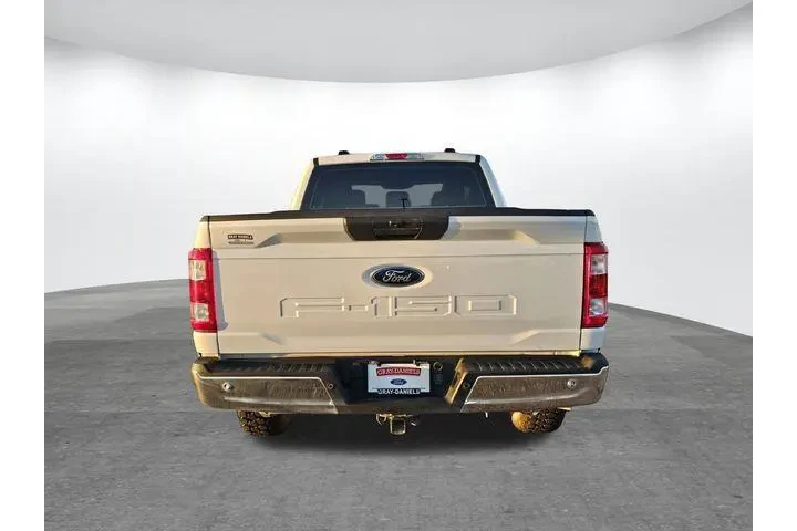$31900 : Ford F-150 2023 4x4 XL 4dr S image 5