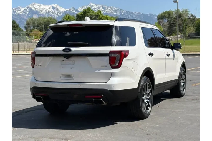$9900 : 2016 Explorer Sport image 5