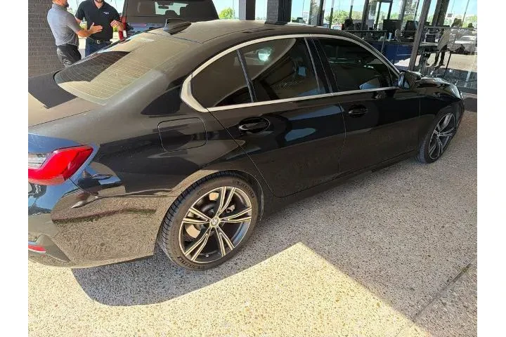 $23982 : BMW 3 Series 2021 330i 4dr S image 4