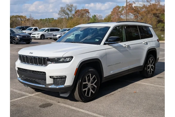 $37995 : Jeep Grand Cherokee L 2024 4 image 5