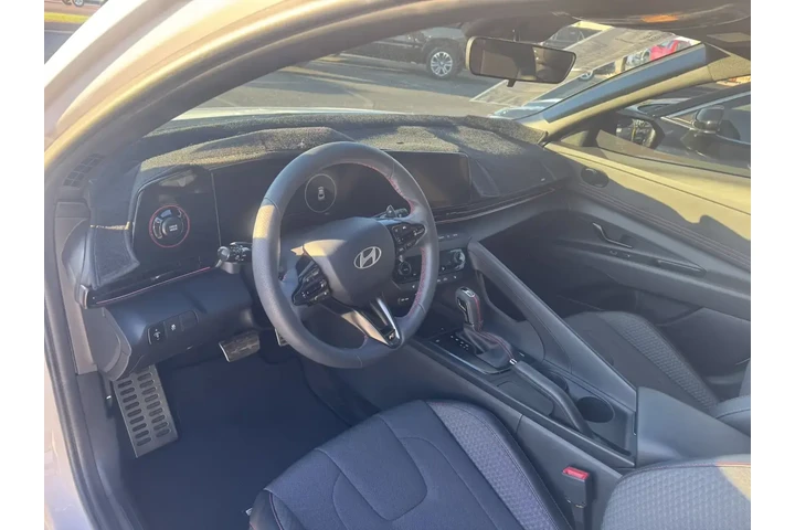 $25999 : Hyundai ELANTRA 2025 N Line image 10