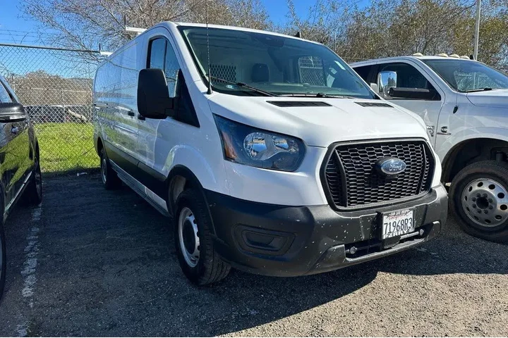 $29826 : Ford Transit 2023 250 3dr SW image 1