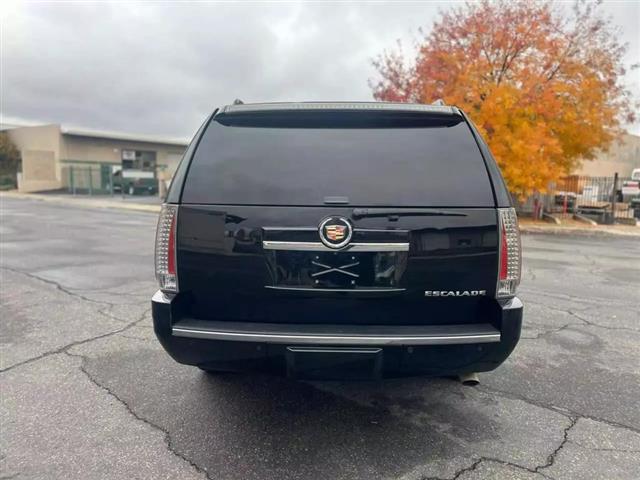 $13999 : 2014 CADILLAC ESCALADE ESV image 8