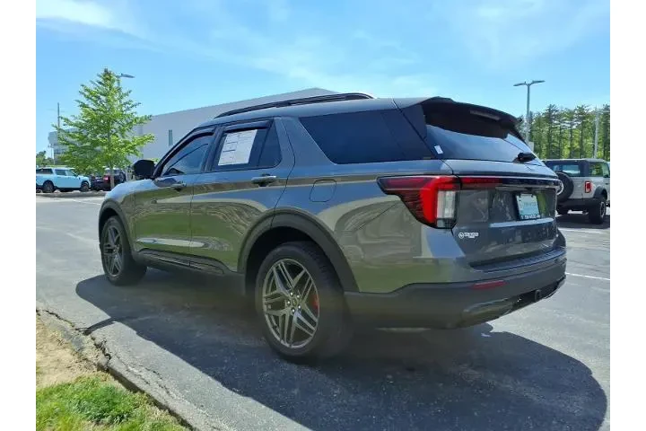 $39818 : Ford Explorer 2025 AWD ST-Li image 7