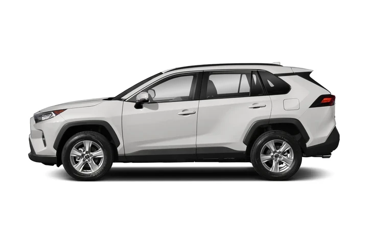 $28390 : 2021 RAV4 XLE Premium image 3