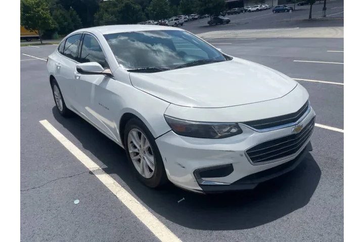 $14000 : 2017 Malibu LT image 3