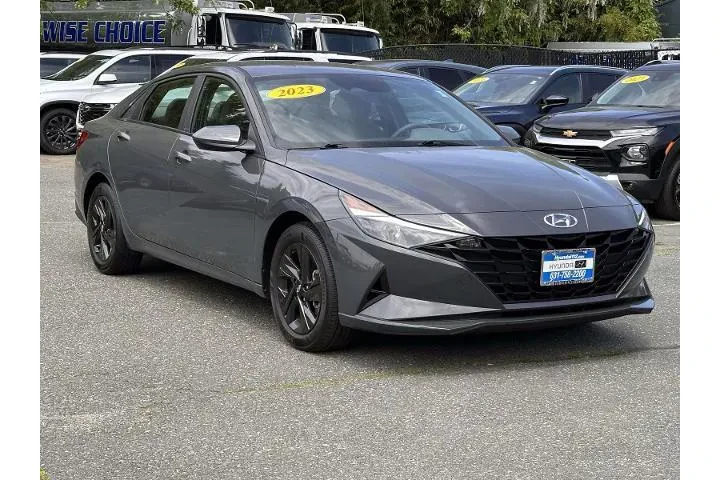 $17888 : Hyundai ELANTRA 2023 SEL 4dr image 5