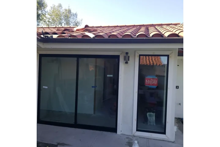 Moreno's windows and doors image 10