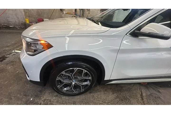 $16926 : BMW X1 2021 AWD xDrive28i 4d image 9