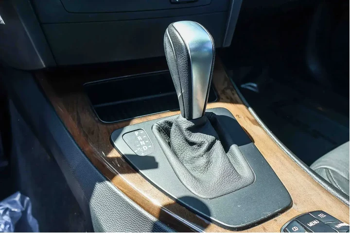 $6000 : BMW 3 Series 2010 328i 4dr S image 9