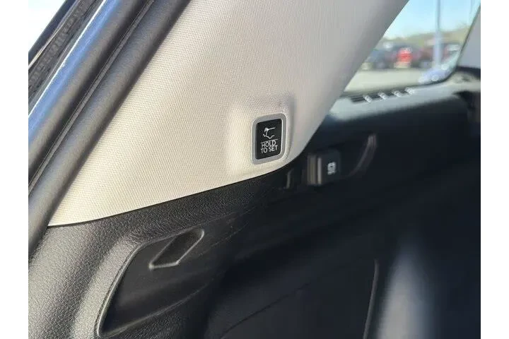 Jeep Grand Cherokee 2024 4x4 image 5