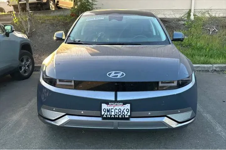 $29990 : Hyundai IONIQ 5 2024 Limited image 3