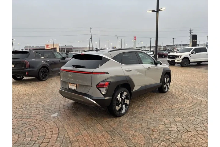 $27795 : 2025 Kona Limited image 5