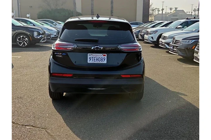 $17998 : Chevrolet Bolt EV 2023 1LT 4 image 6