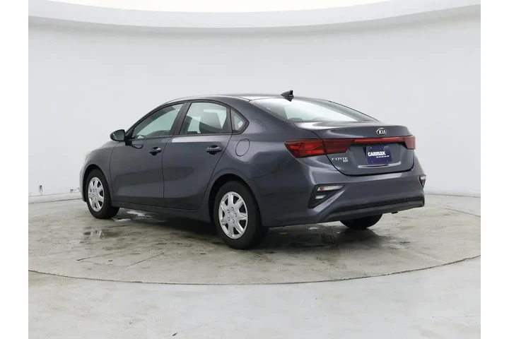 $16998 : Kia Forte 2019 FE 4dr Sedan image 2