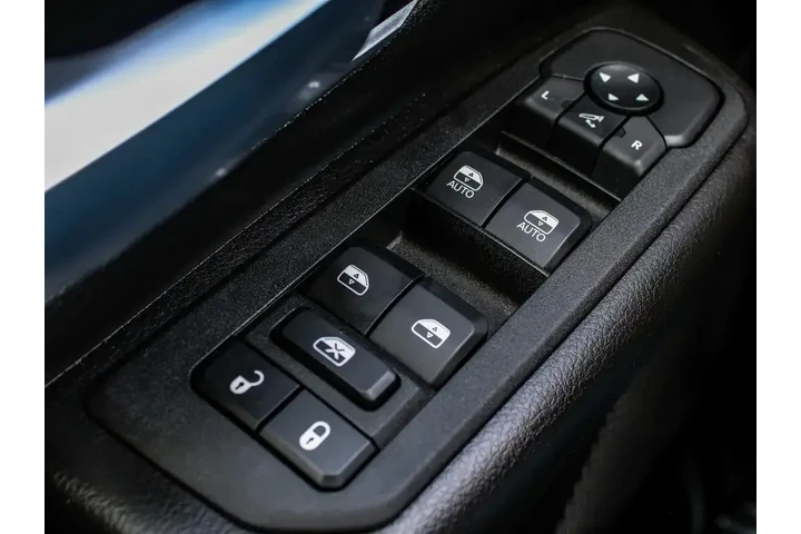 $36990 : Ram 1500 2025 4x4 Big Horn 4 image 10