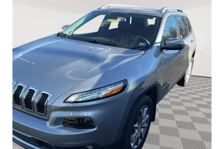 $14750 : Jeep Cherokee 2017 4x4 Limit image 2