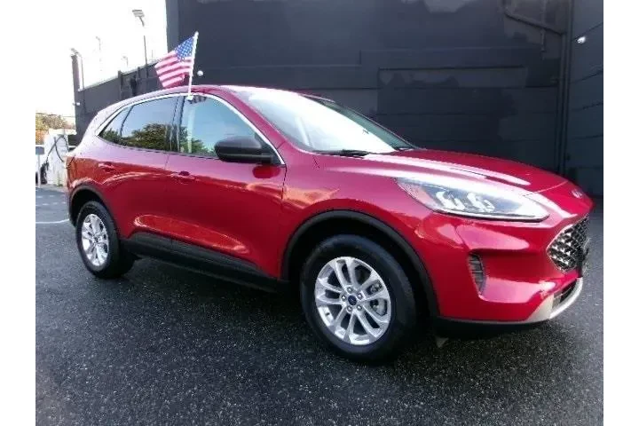 $23996 : Ford Escape 2022 AWD SE 4dr image 2
