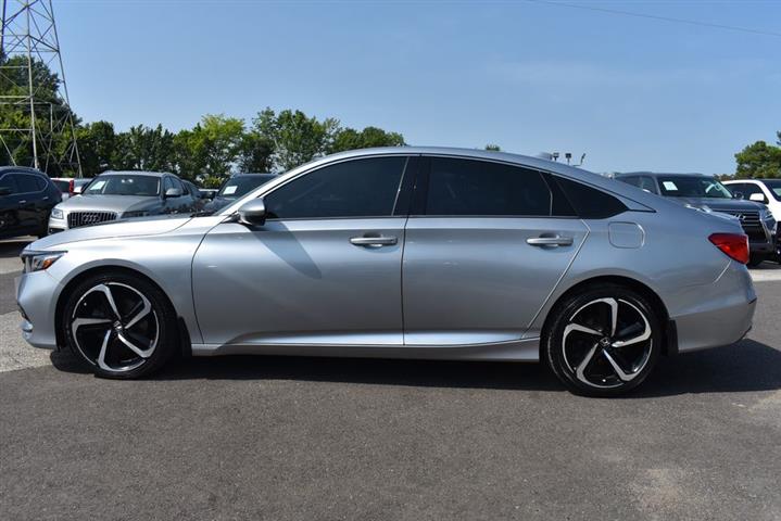 2019 Accord Sport image 9