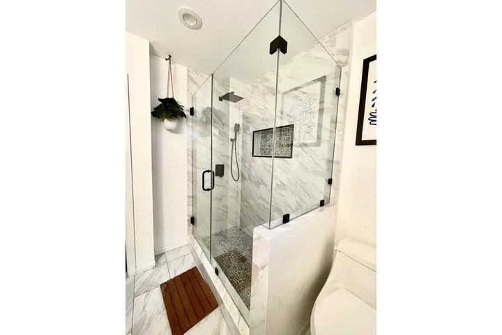 $1575 : East LA - Single family home image 6