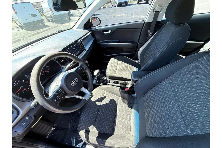 $14900 : 2019 Rio S image 5