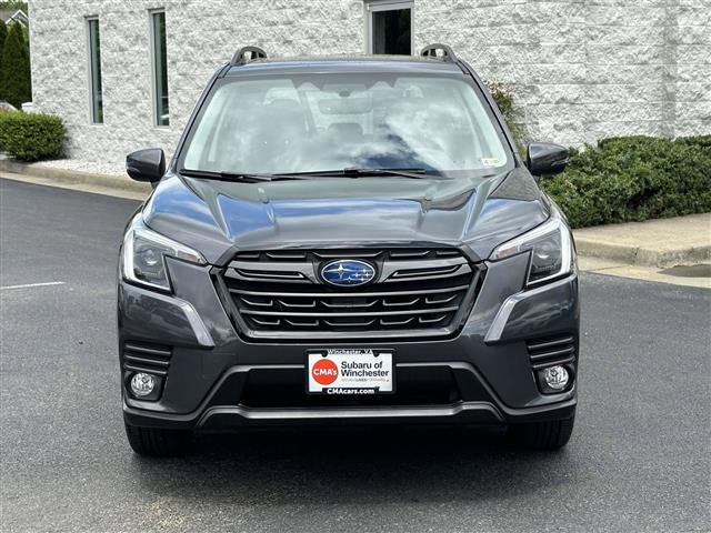 $31811 : PRE-OWNED 2023 SUBARU FORESTE image 6