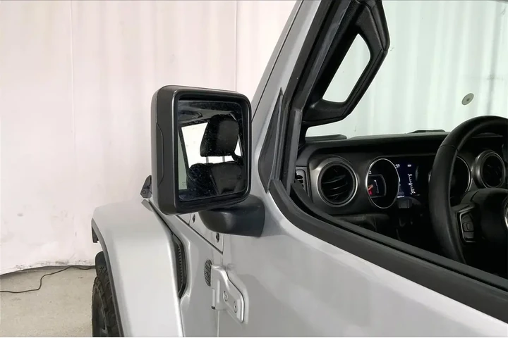 $31991 : Jeep Gladiator 2023 4x4 Free image 10