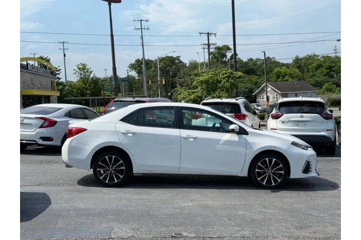 $12495 : 2017 Corolla SE image 6