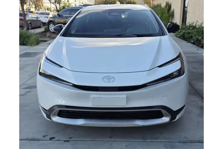 $23950 : 2023 Prius Prime SE image 9