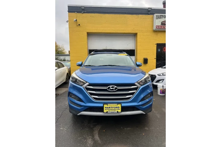 $13999 : 2017 Tucson Sport image 3