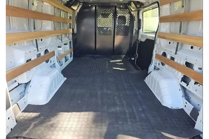 $33400 : Ford Transit 2024 250 3dr SW image 5