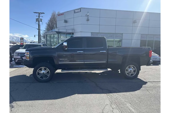 $48495 : 2016 Silverado 3500HD LTZ image 10