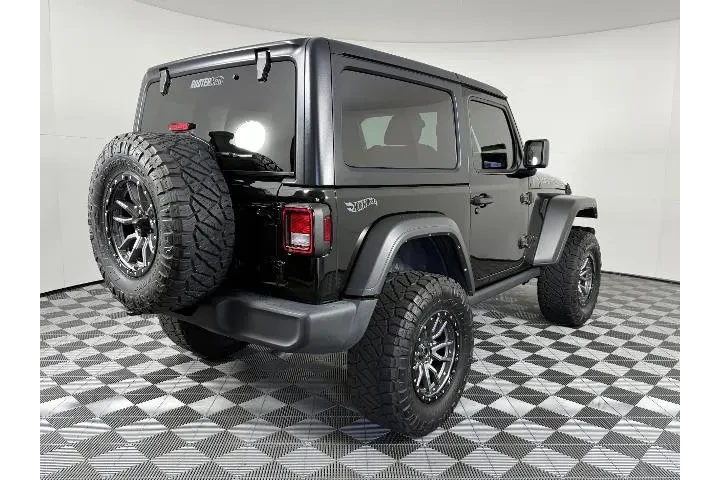 Jeep Wrangler 2022 4x4 Sport image 3
